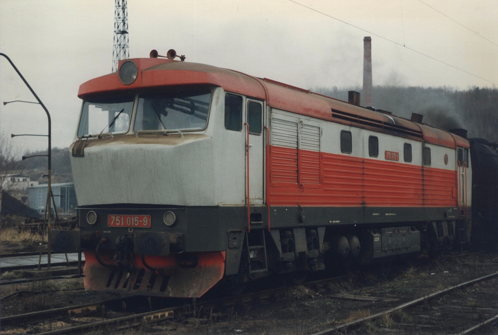 751 015-9