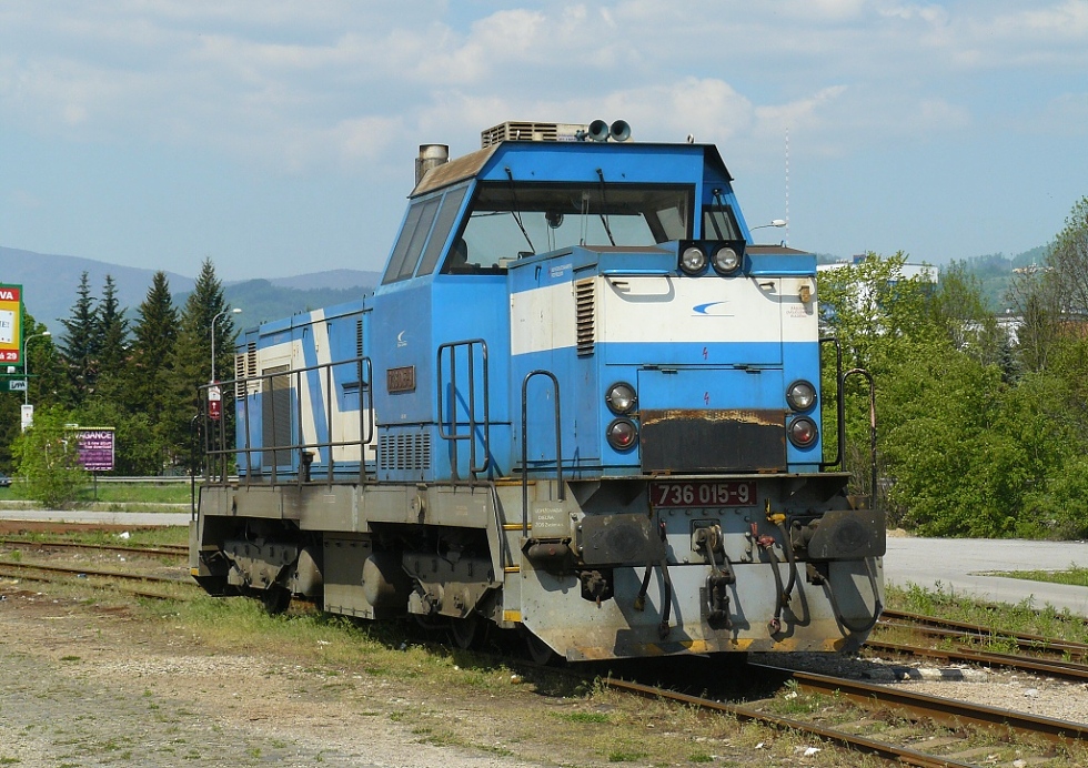 736 015-9
