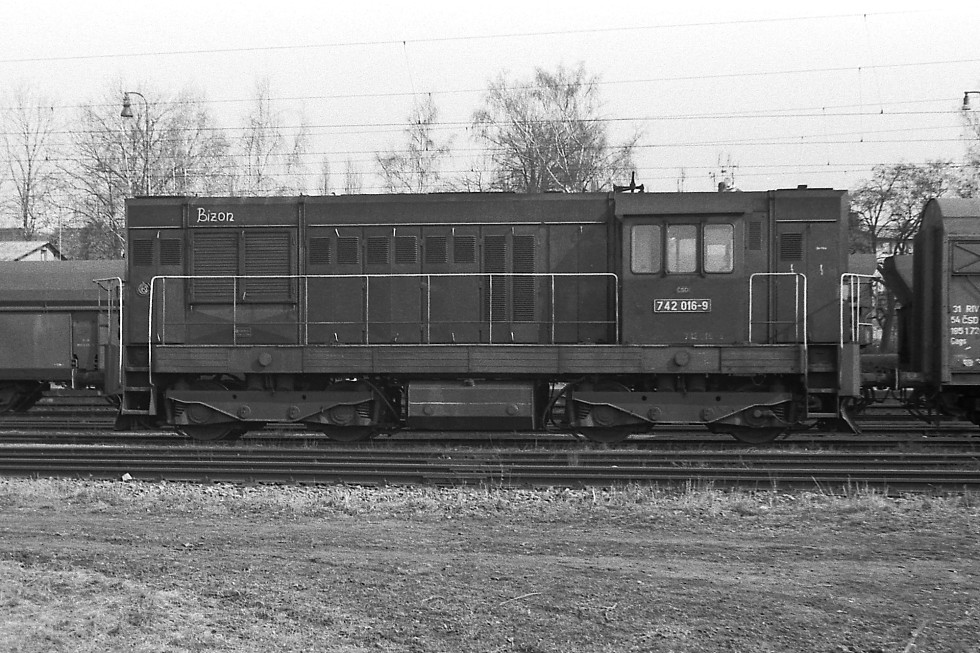 742 016-9
