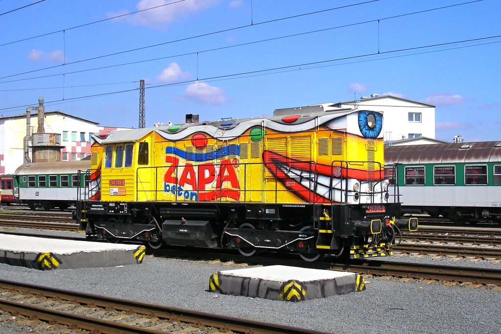 740 705-9