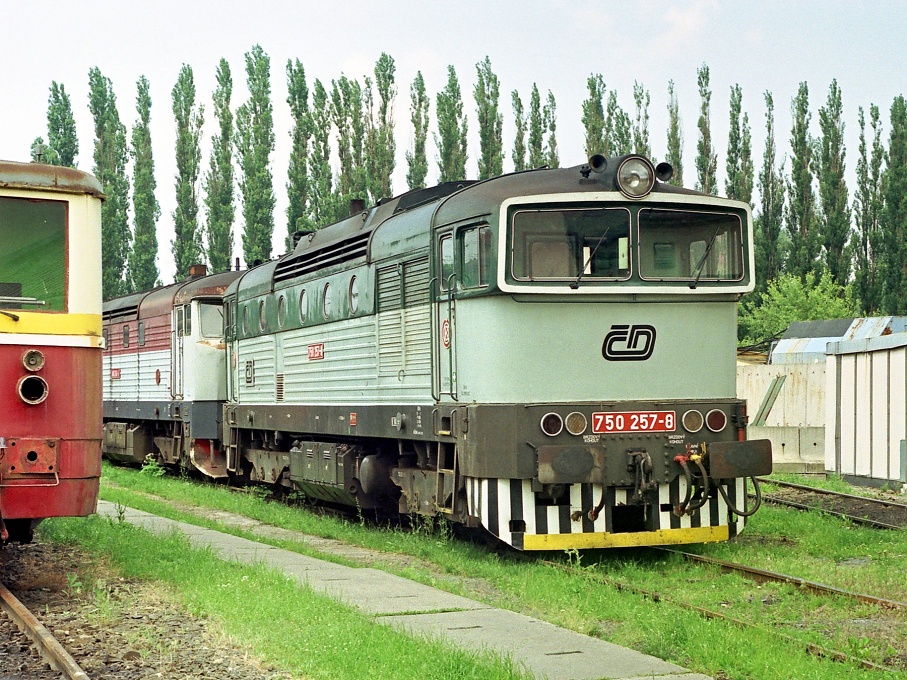750 257-8