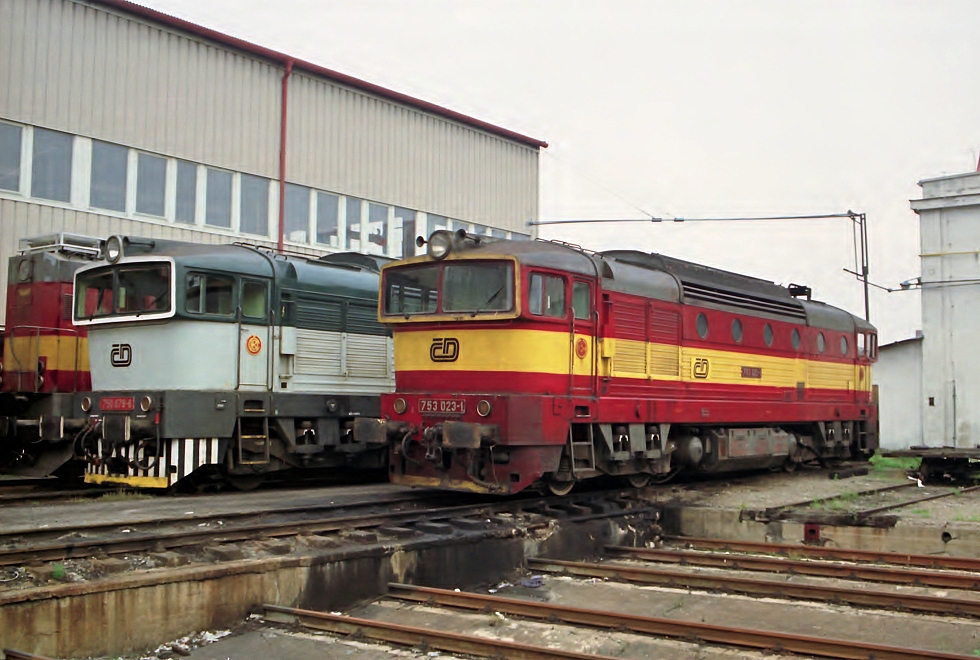753 023-1