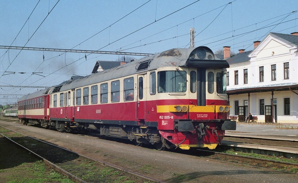 852 005-8