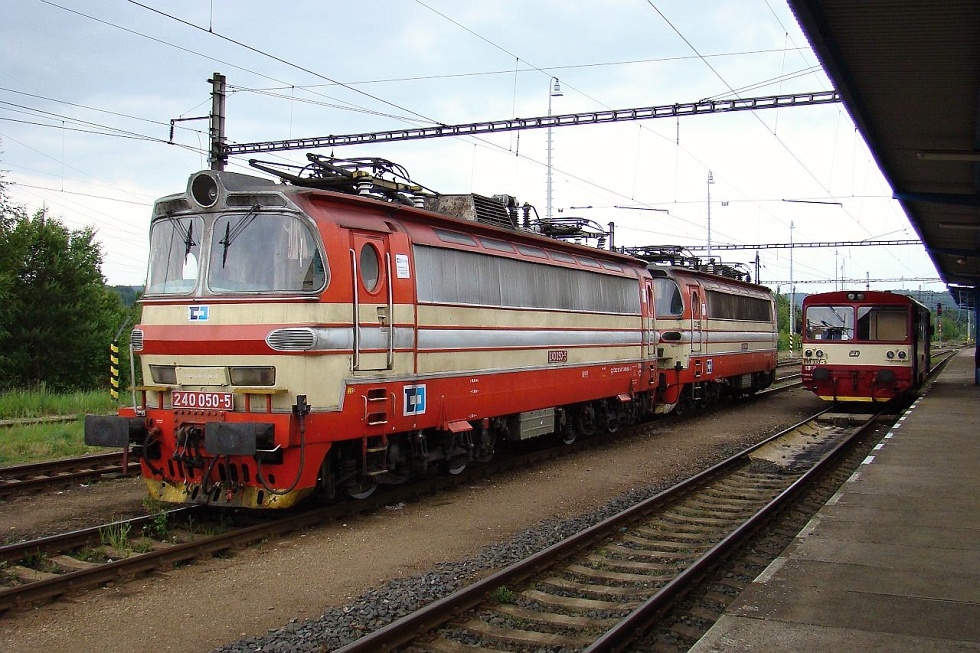 240 050-5