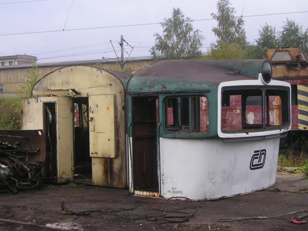 750 043-2