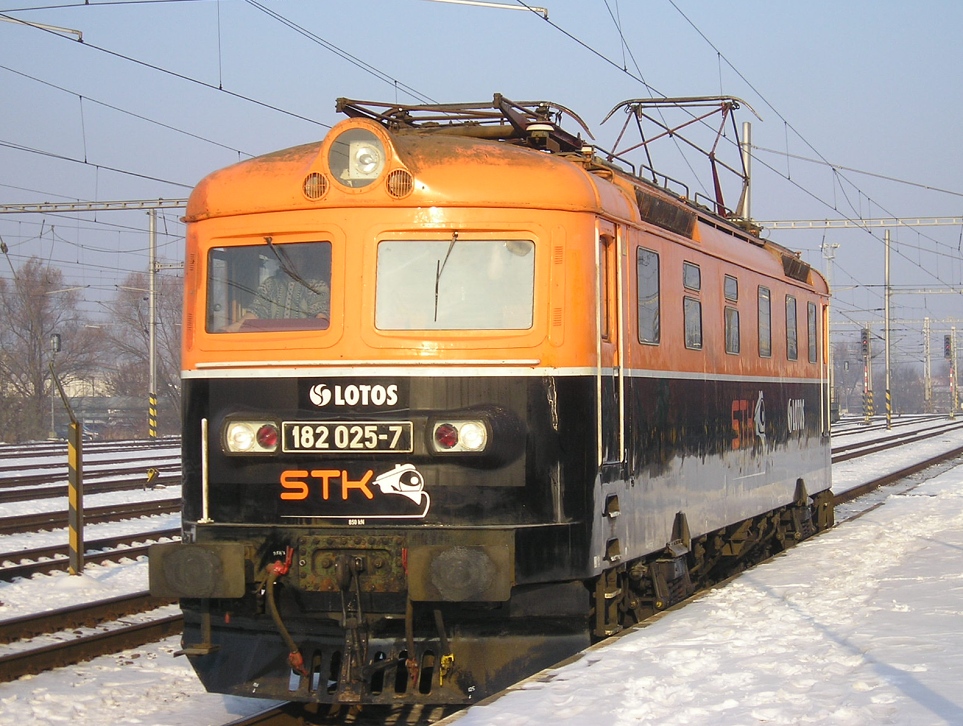 182 025-7