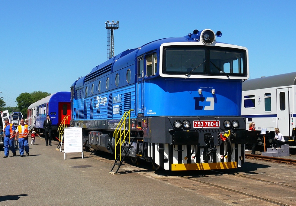 753 780-6
