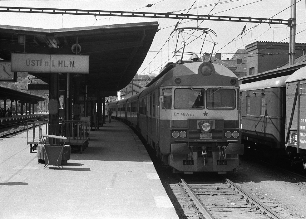 EM488.074