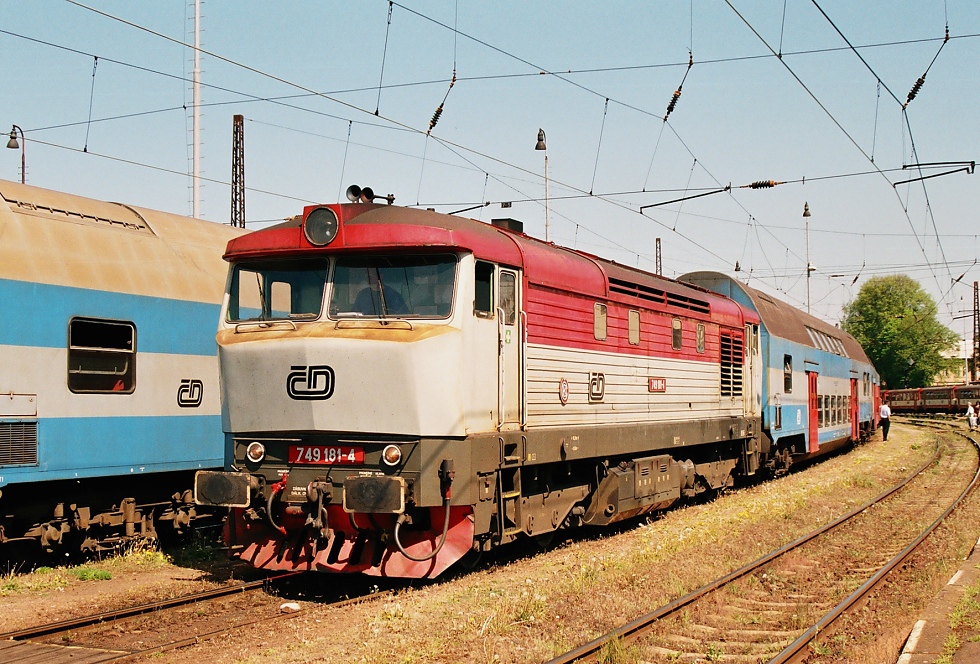 749 181-4