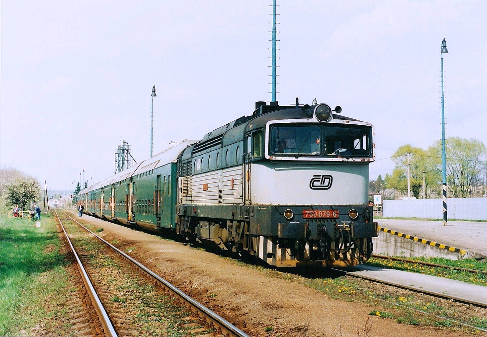 750 079-6