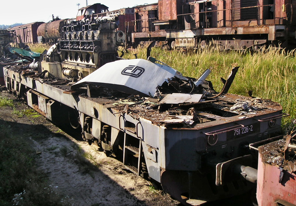 751 226-2