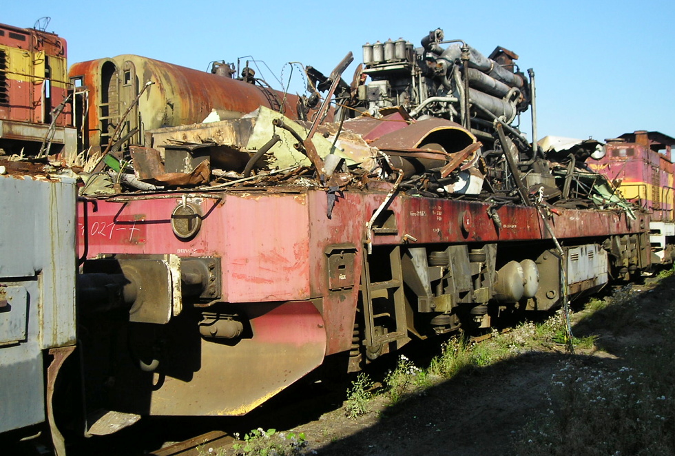 751 021-7
