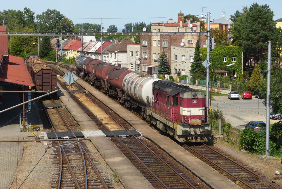 742 334-6