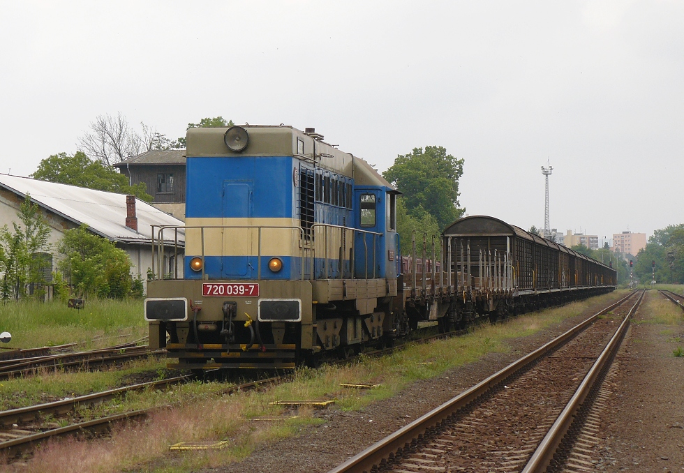 720 039-7
