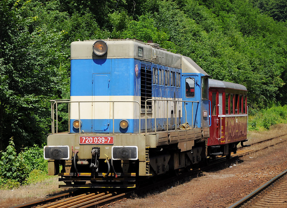 720 039-7