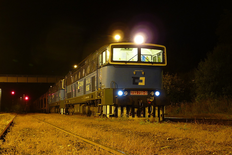 753 759-0