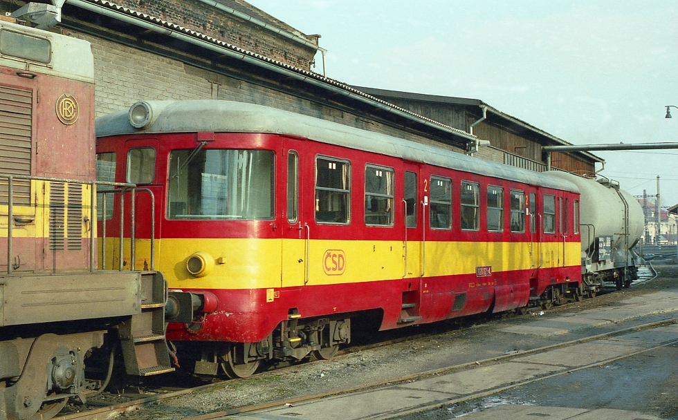 820 021-4