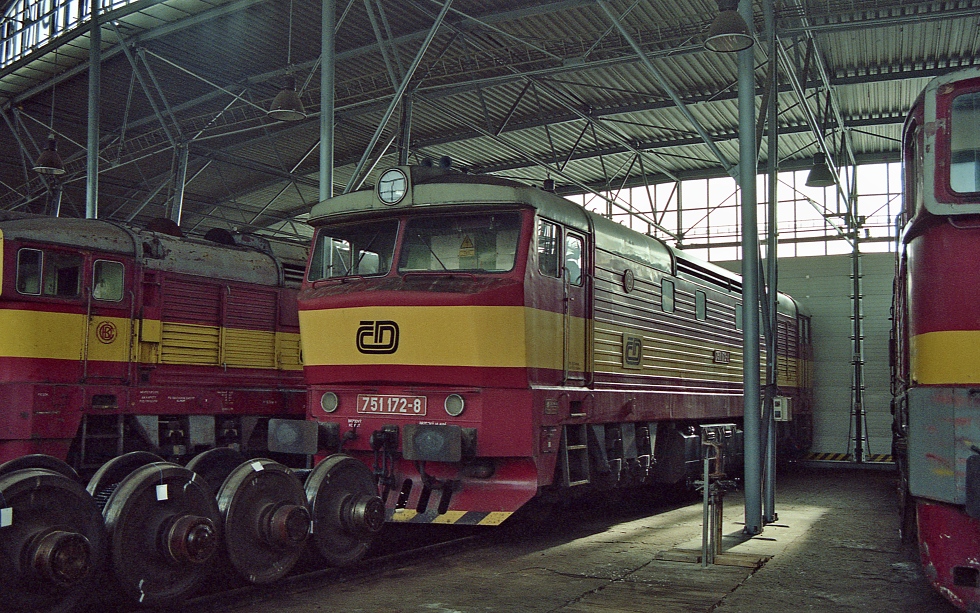 751 172-8