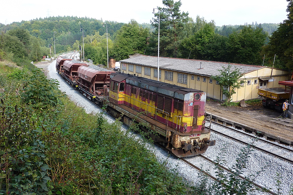 742 239-7
