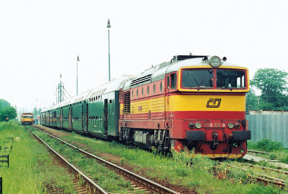 750 218-0