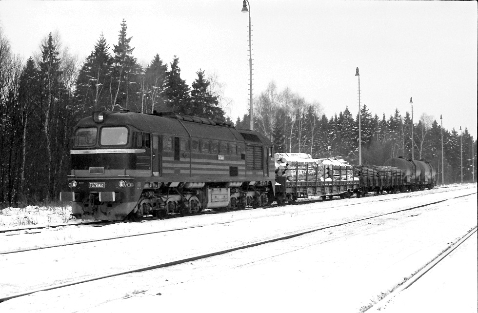 781 587-1