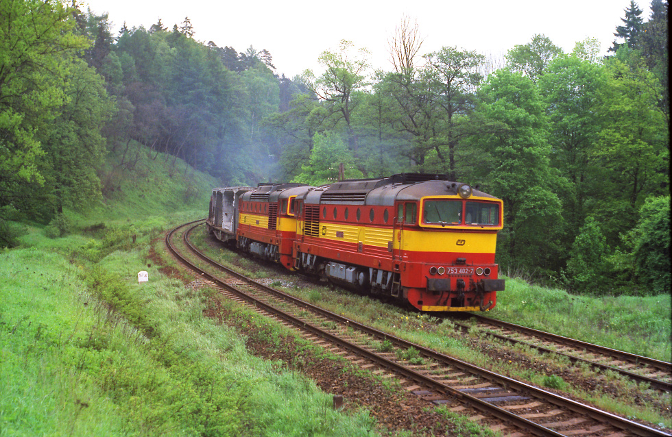 753 402-7