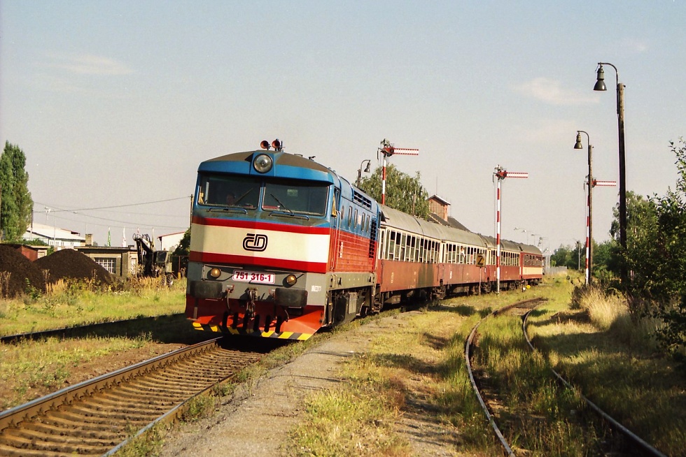 751 316-1