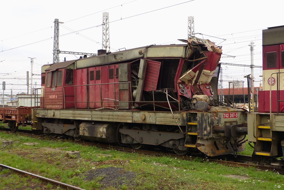 742 247-0