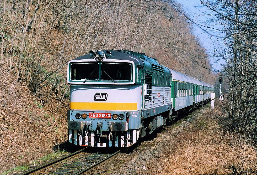 750 218-0