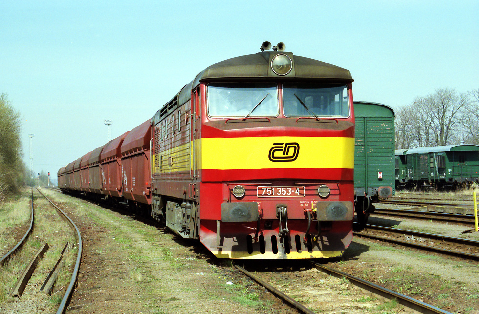 751 353-4