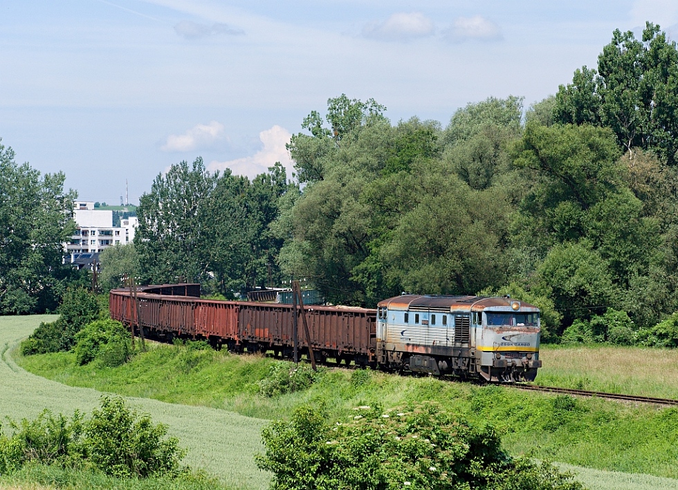 752 021-6