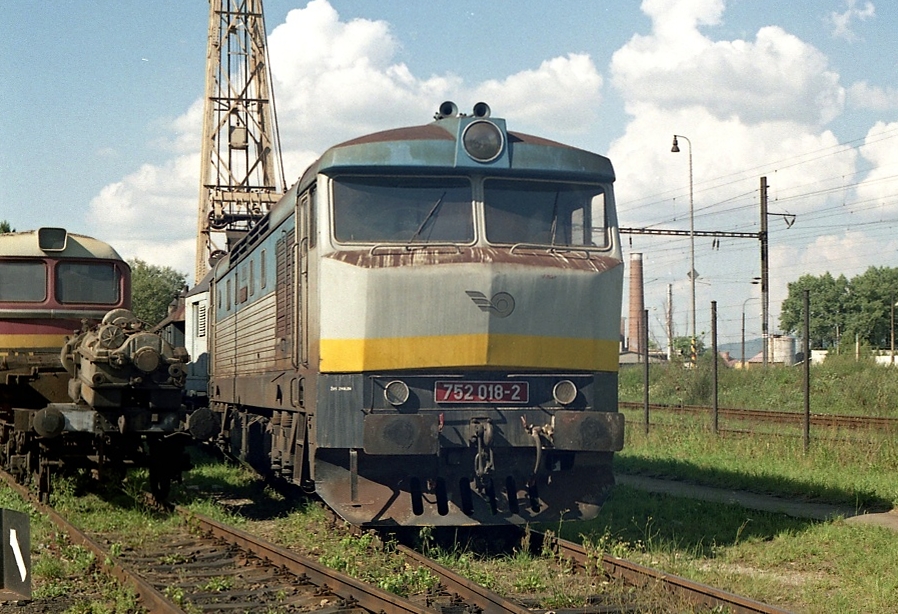 752 018-2
