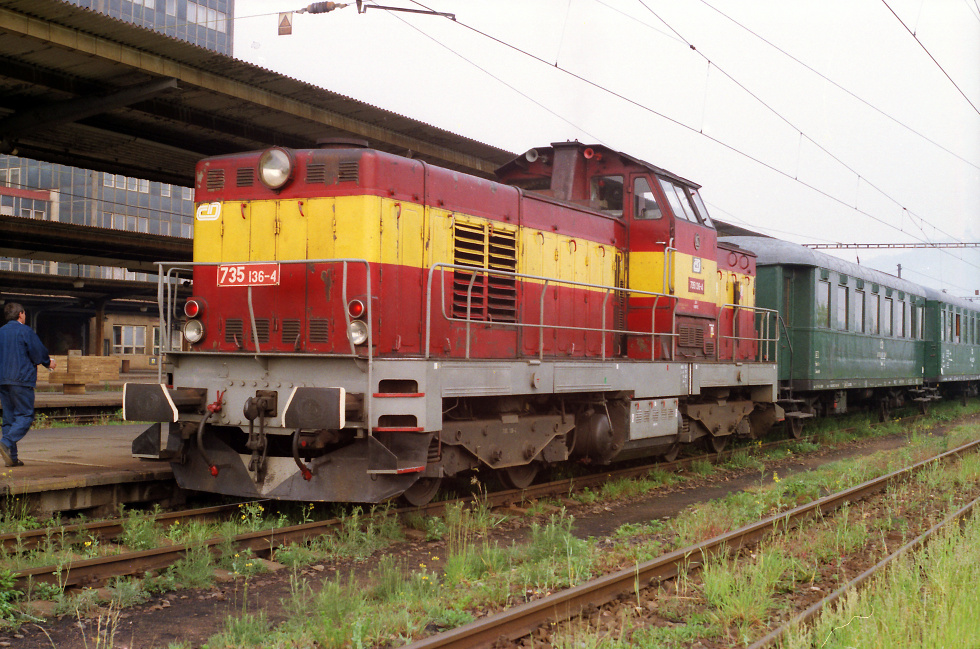 735 136-4