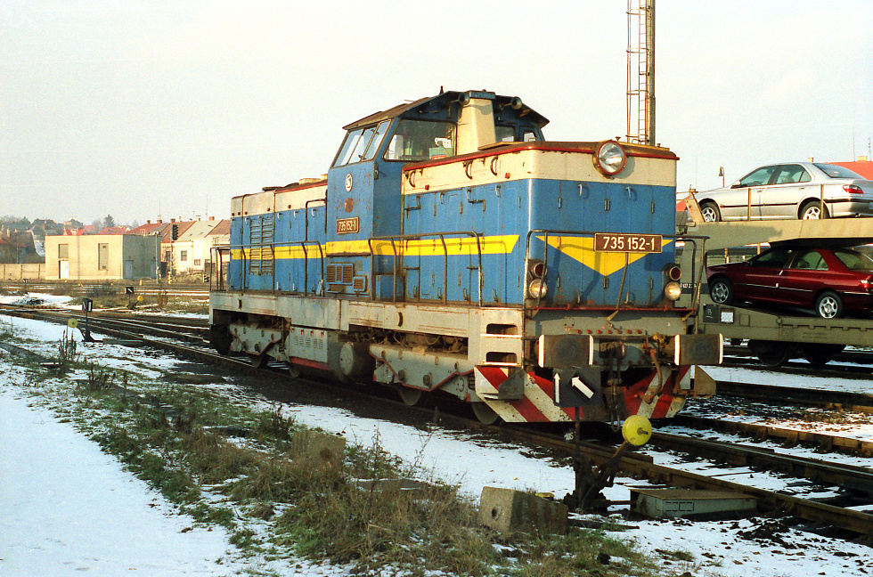 735 152-1