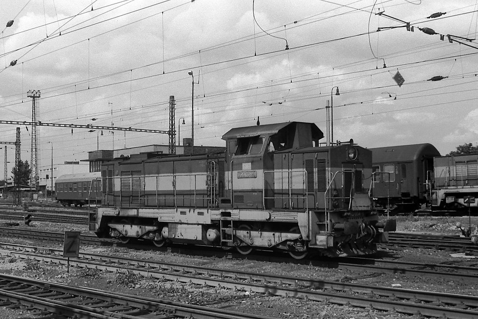 730 004-9