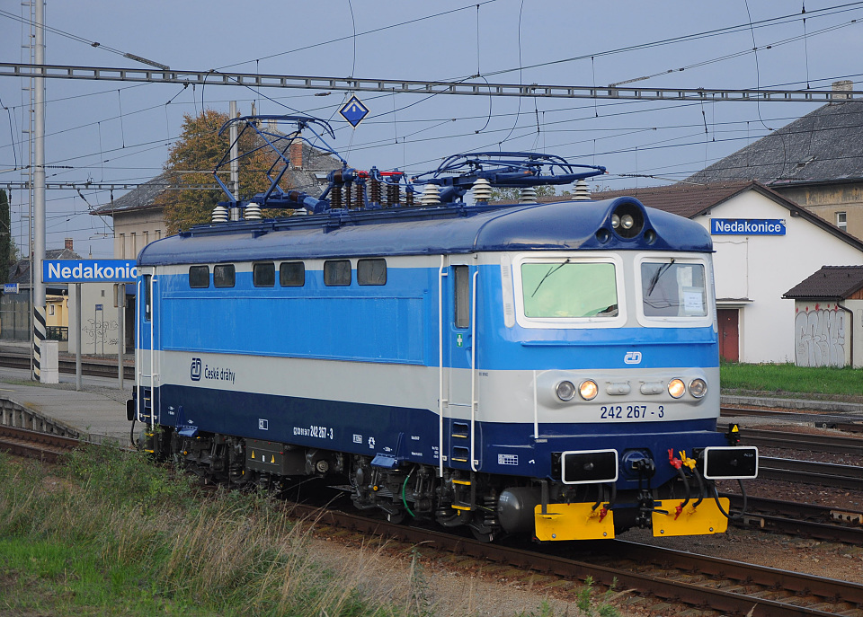 242 267-3
