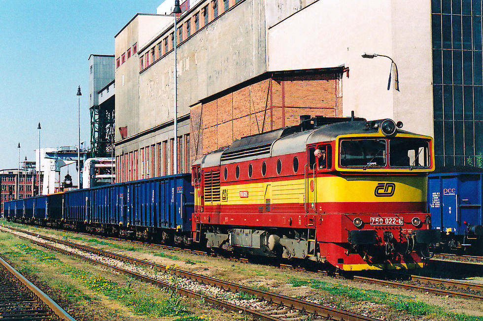 750 022-6