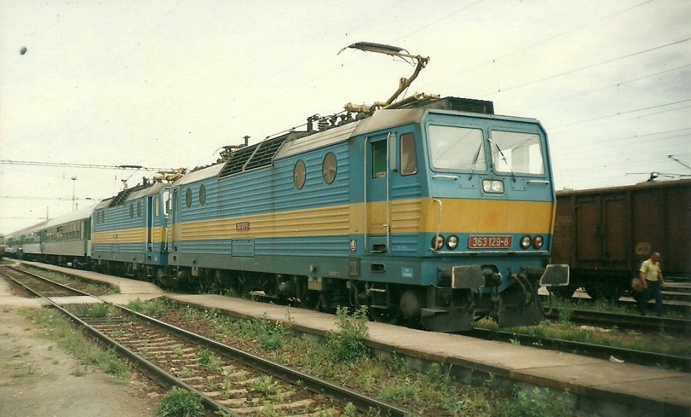 363 129-8