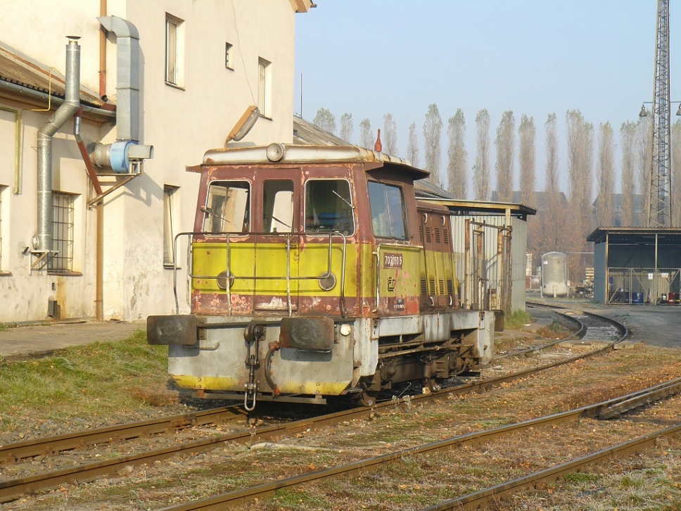 703 050-5