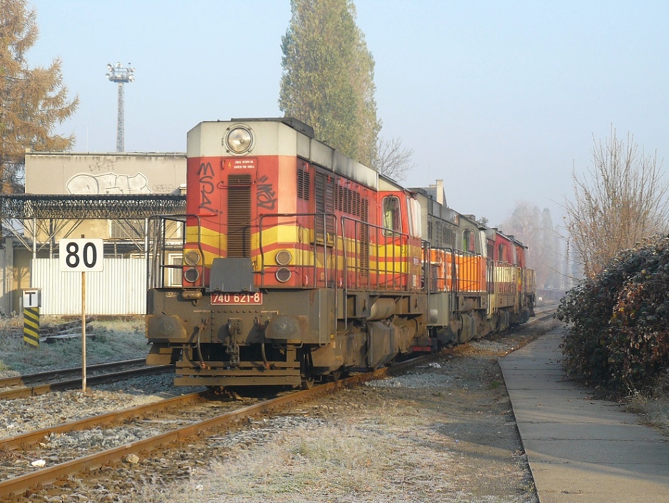 740 621-8