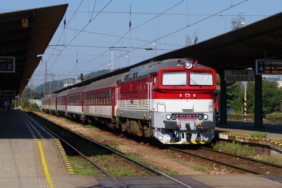 757 015-3