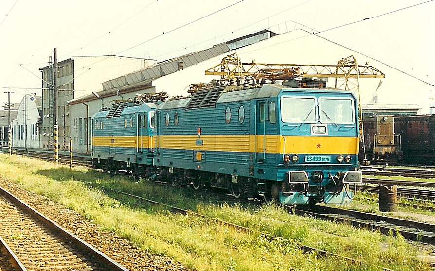 ES499.1025