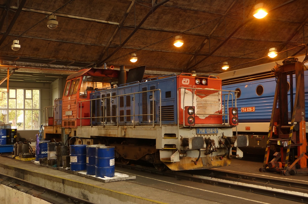 714 014-8