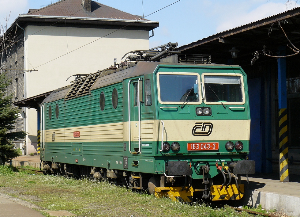 163 043-3