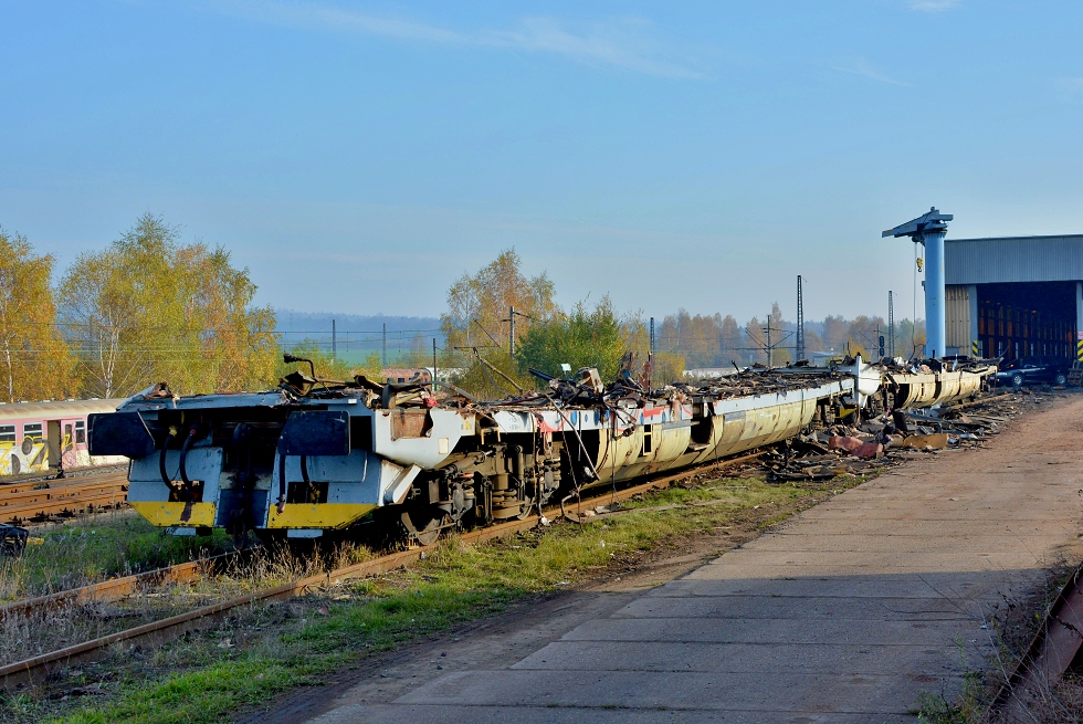 460 085-4