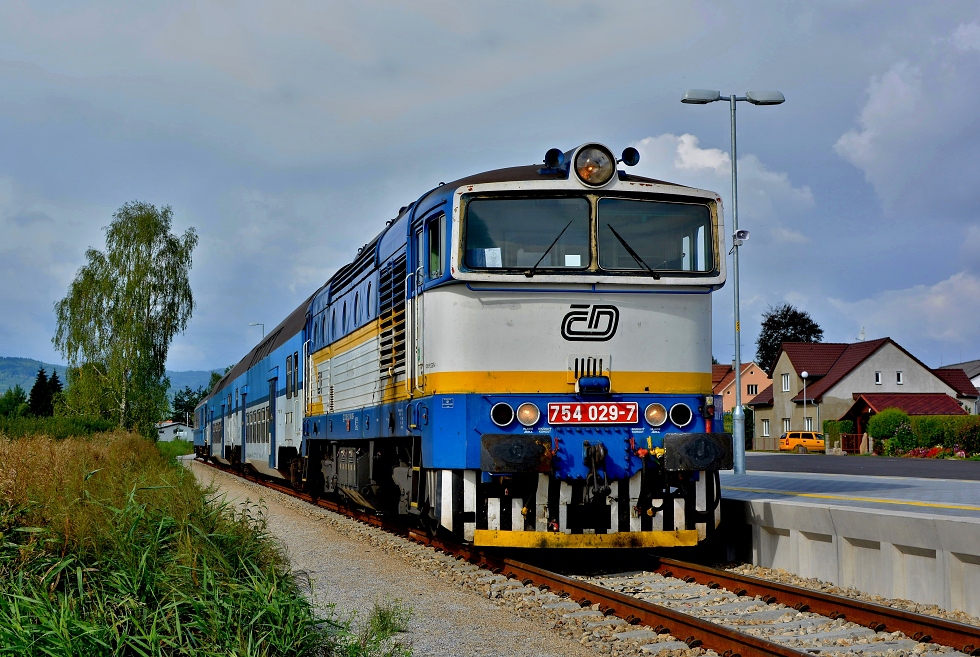 754 029-7