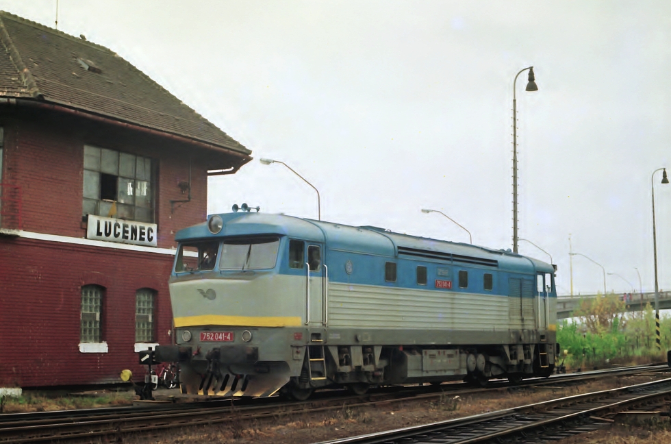 752 041-4
