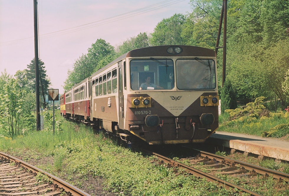 810 570-2