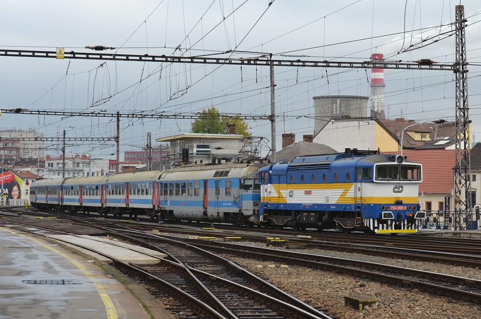 754 059-4