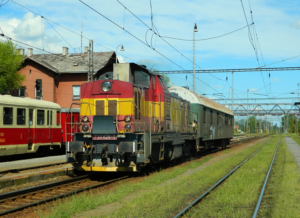 730 626-9